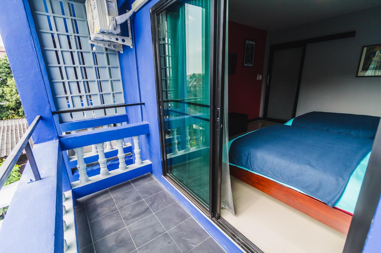 Chez Pom Hotel Чиангмай Екстериор снимка