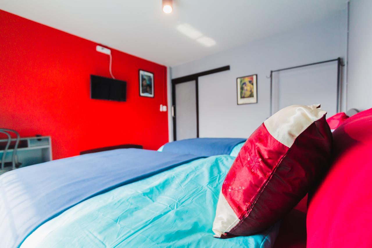 Chez Pom Hotel Чиангмай Екстериор снимка