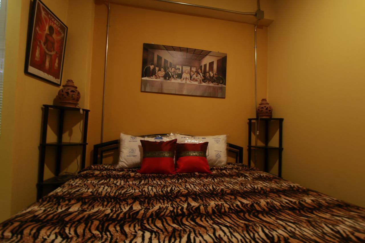 Chez Pom Hotel Чиангмай Екстериор снимка