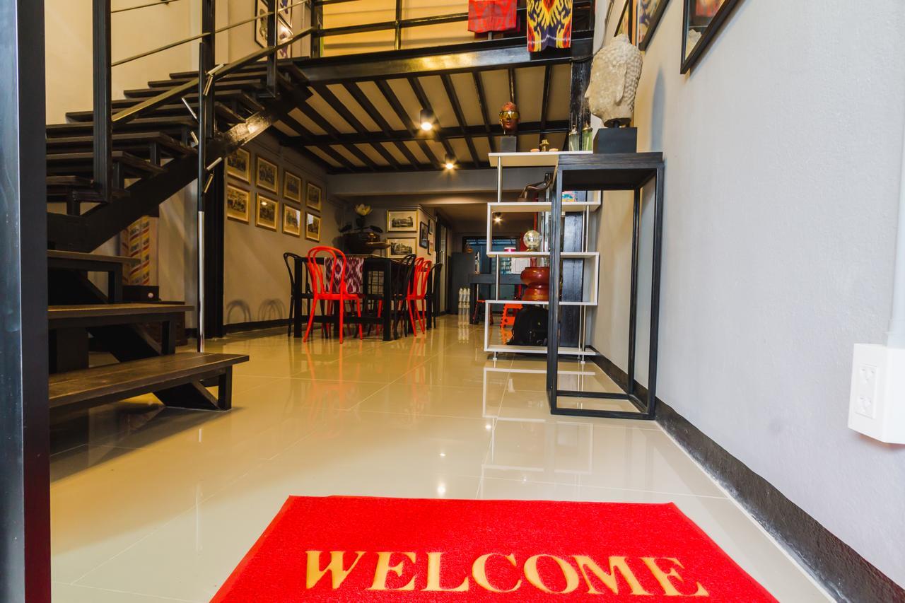 Chez Pom Hotel Чиангмай Екстериор снимка