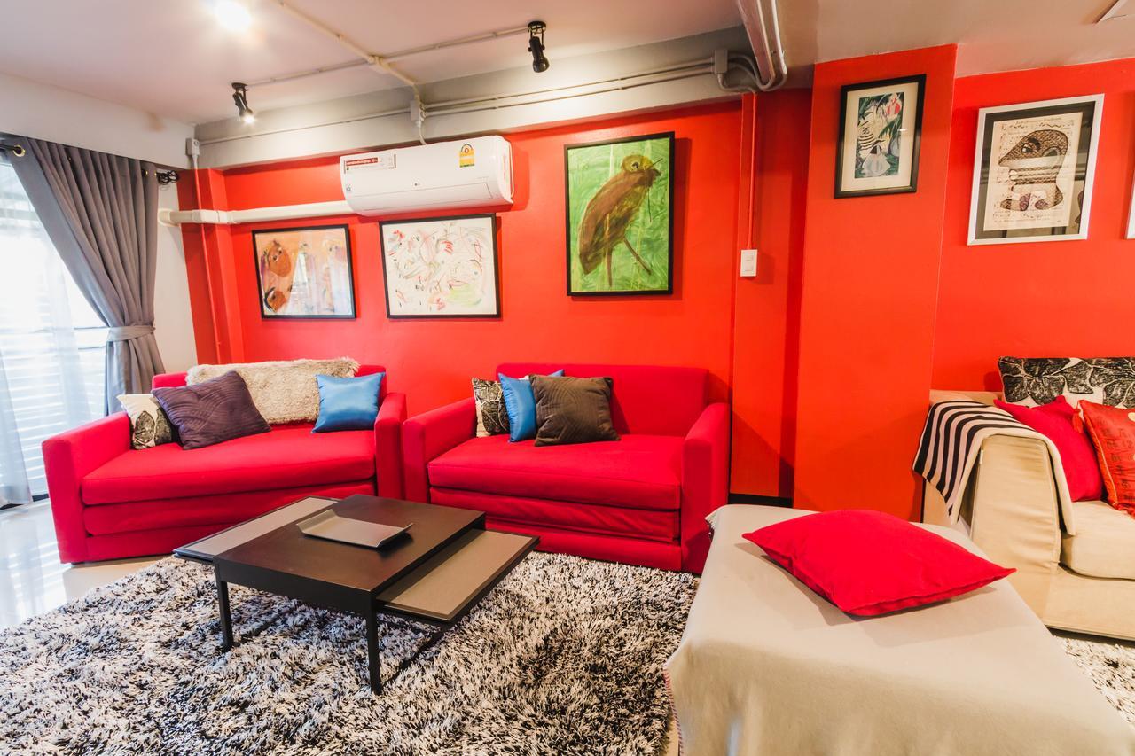 Chez Pom Hotel Чиангмай Екстериор снимка