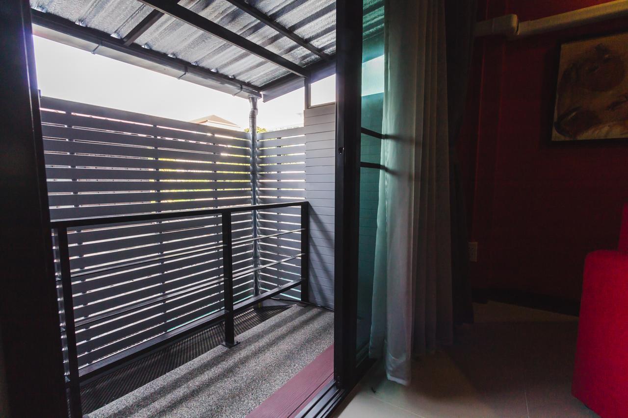 Chez Pom Hotel Чиангмай Екстериор снимка